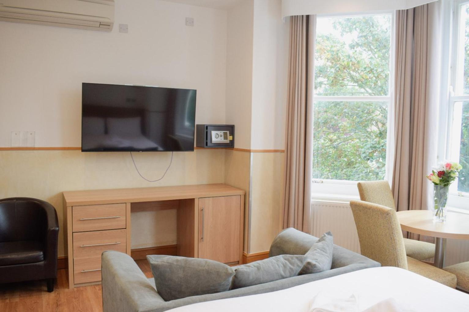 איסטבורן Osborne Aparthotel מראה חיצוני תמונה