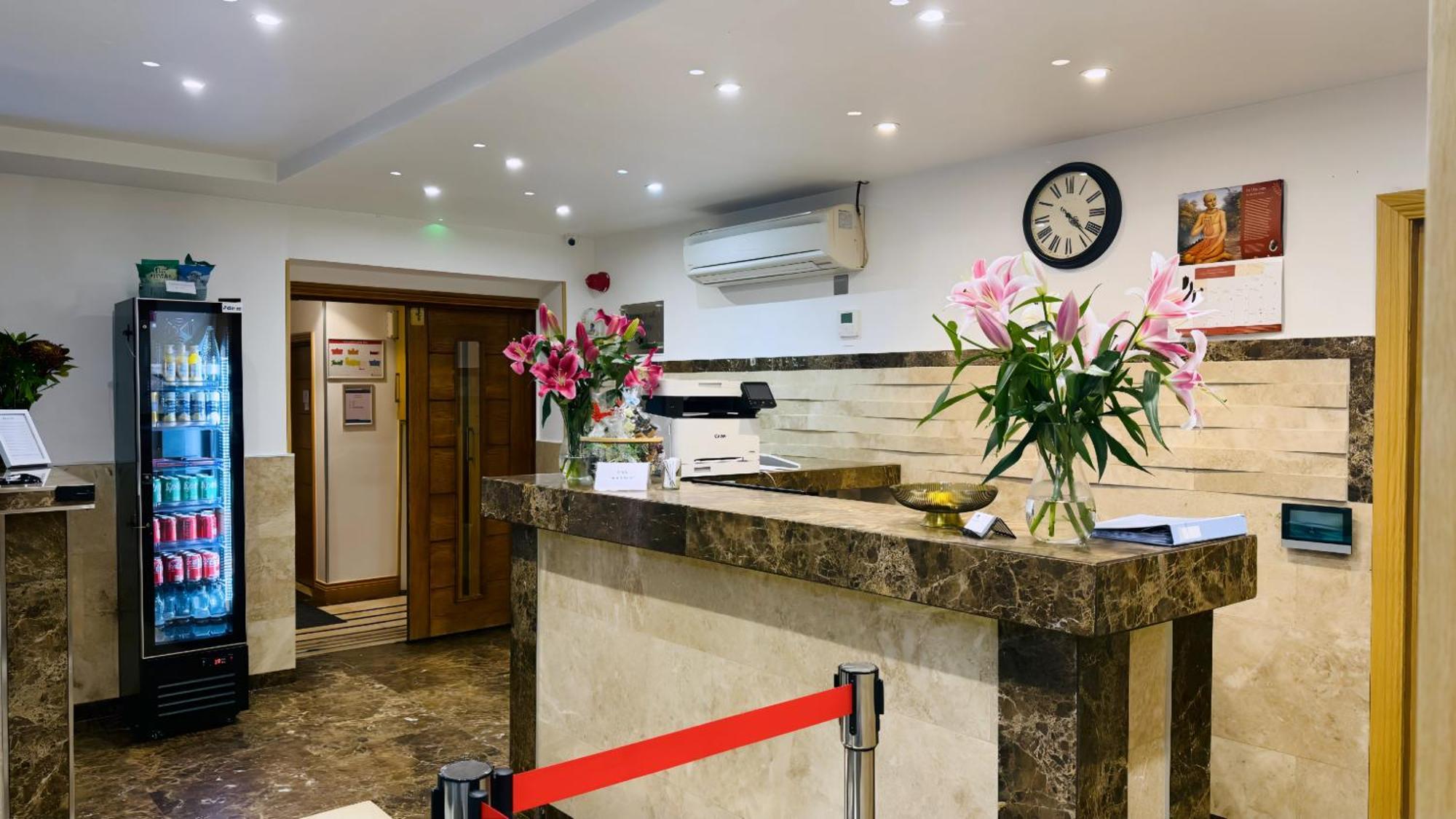 איסטבורן Osborne Aparthotel מראה חיצוני תמונה